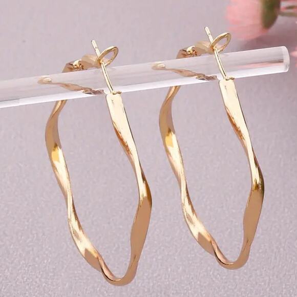 Gold Ruffled Hoop Earrings - Picture 1 of 1